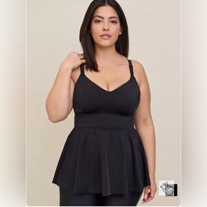 Torrid Black Wireless Tankini Top size 3 D/DD